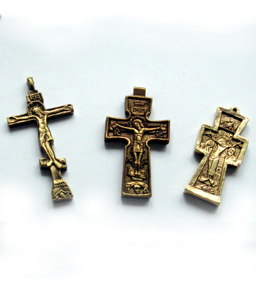 Бронзовое распятие из вердена. Бронзовые крестики. Крест напрестольный 19 век. Бронзовые крестики. Fleur de lis крест.